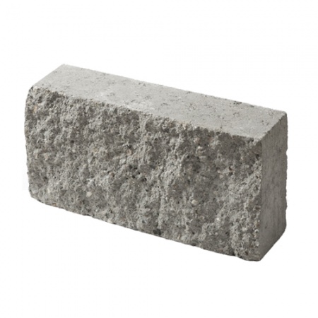 Кирпич полнотелый с двумя гранями колотой фактуры Besser на сером цементе